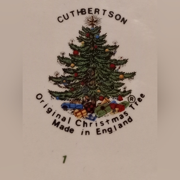 Cuthbertson OG Christmas Tree Dish - Picture 3 of 3